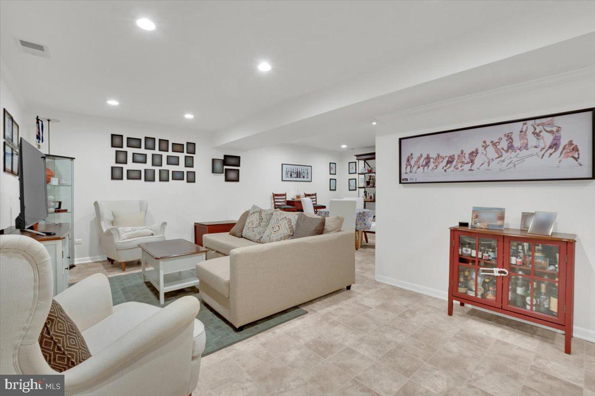 ROSE HILL FARMS - Residential