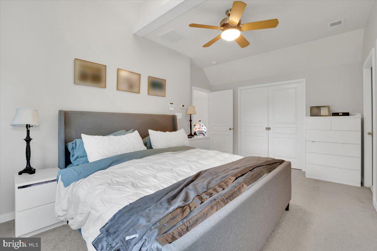 ROSE HILL FARMS - Residential