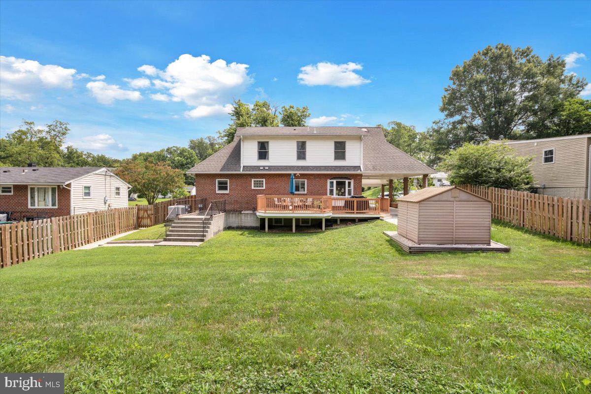 ROSE HILL FARMS - Residential