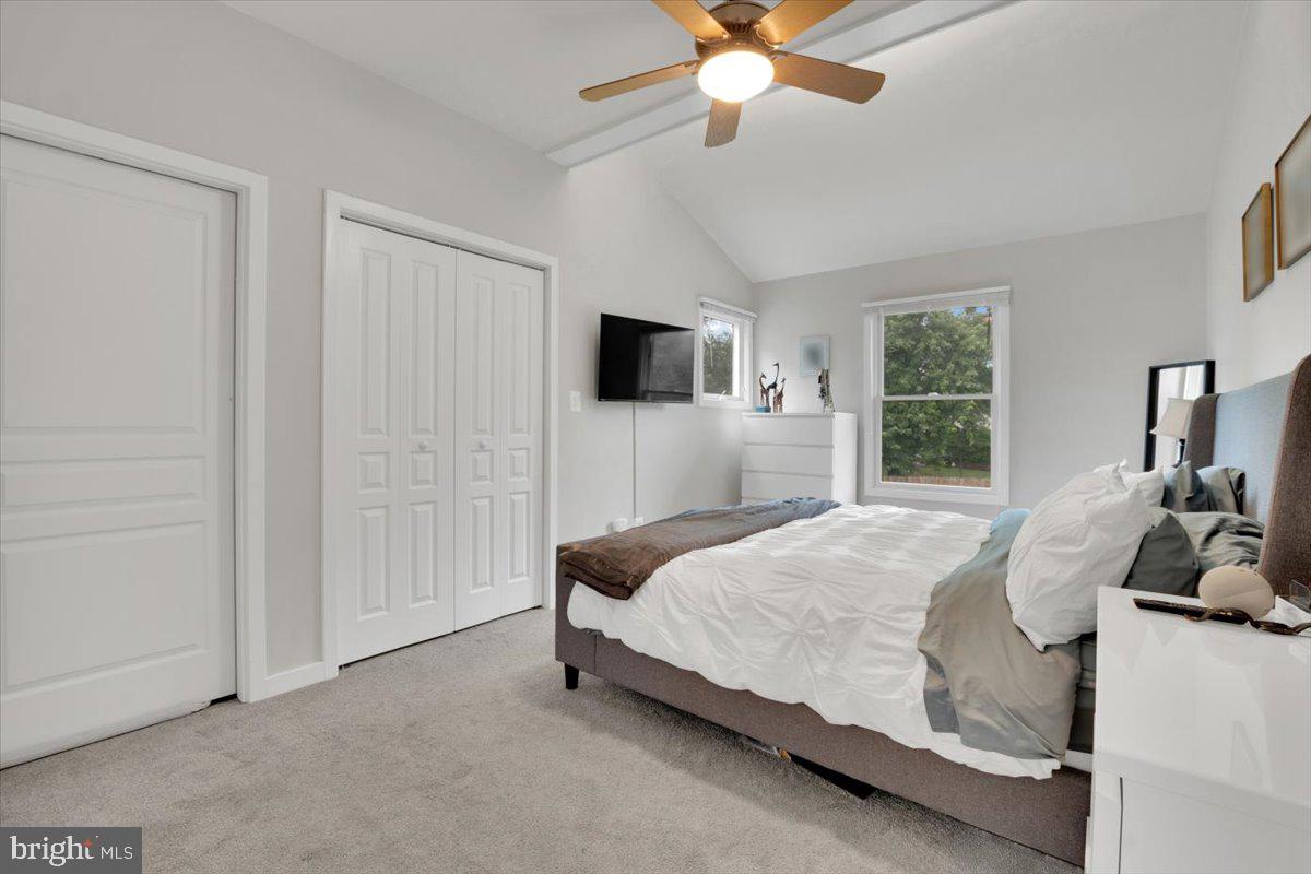 ROSE HILL FARMS - Residential