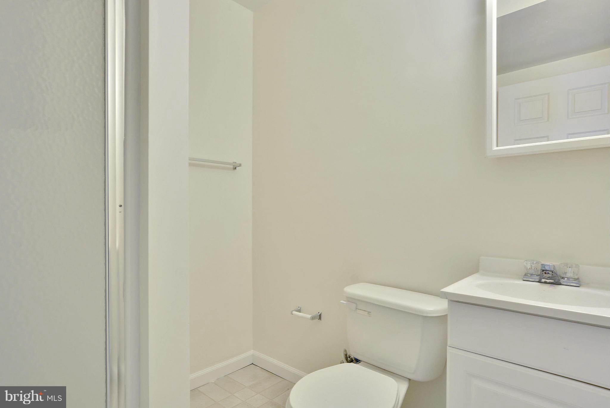 NEWPORT - Residential Lease