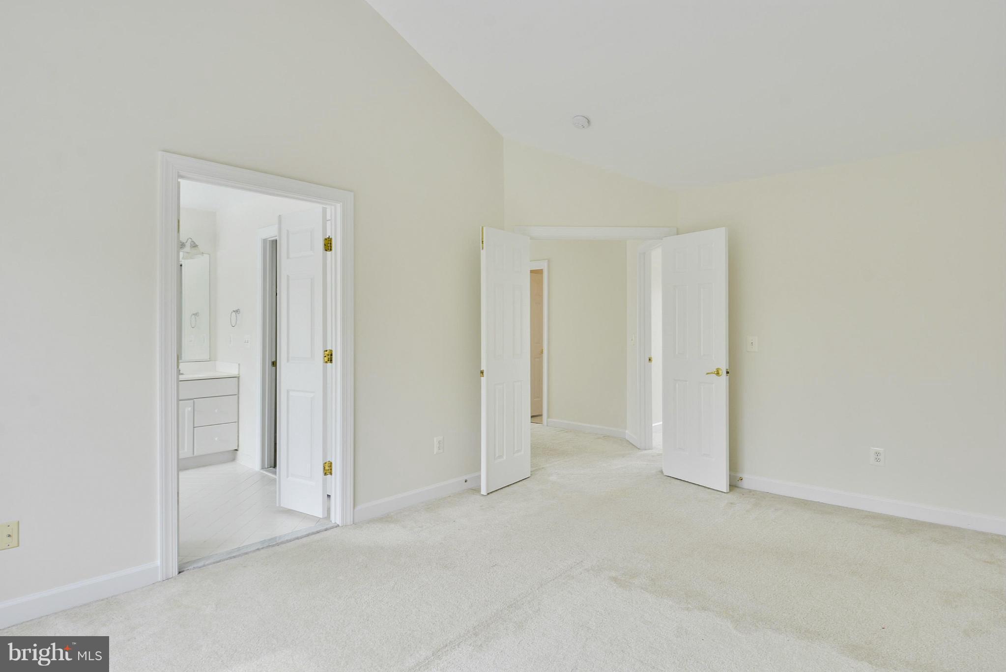 NEWPORT - Residential Lease