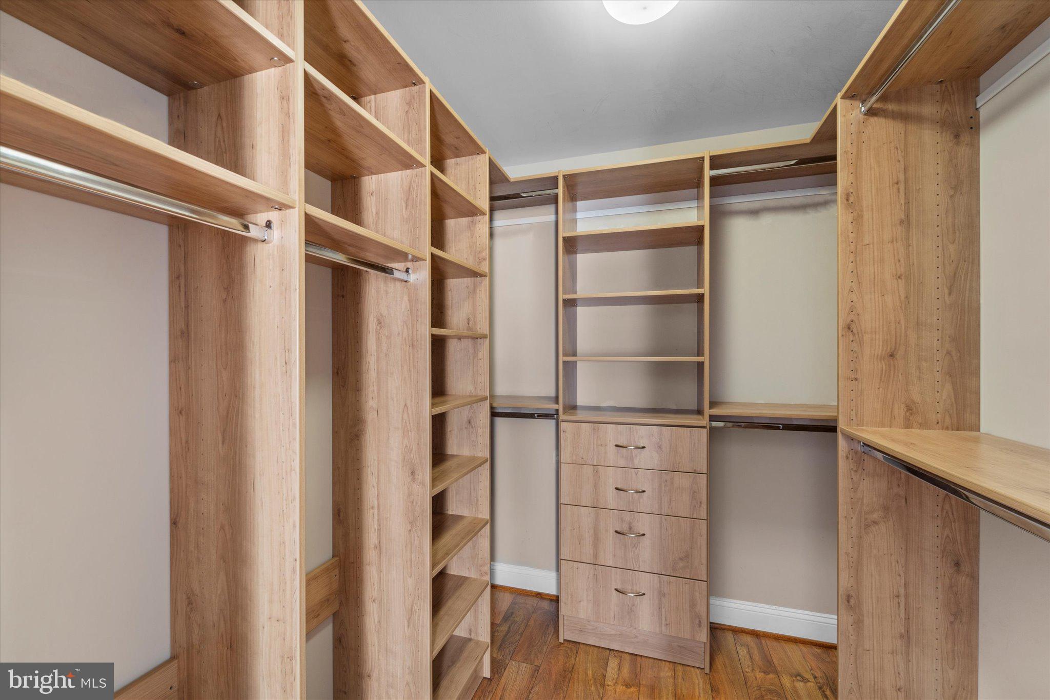 ISABELLA AT MONTICELLO MEWS - Residential