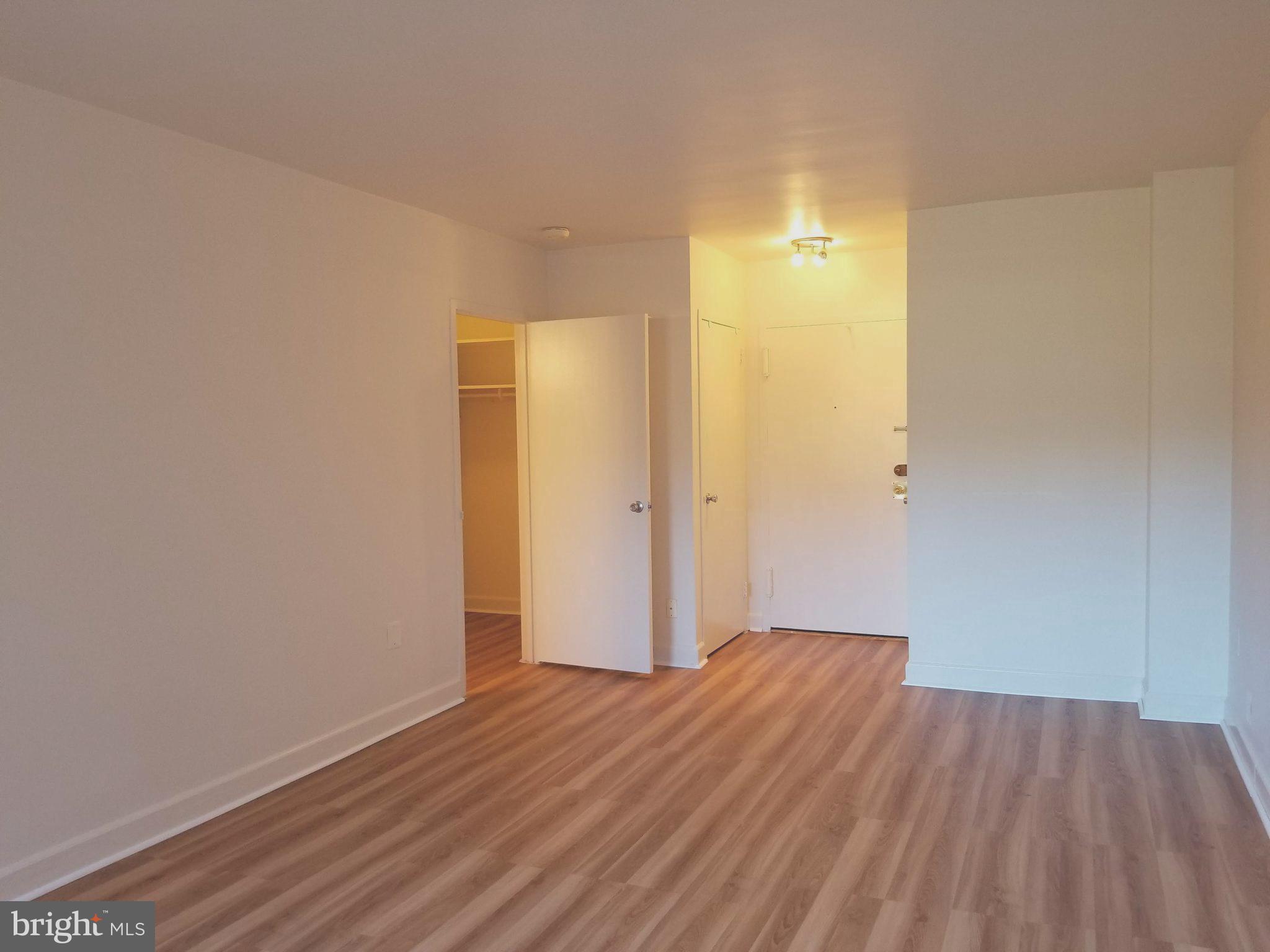 RIVER PLACE - Residential Lease