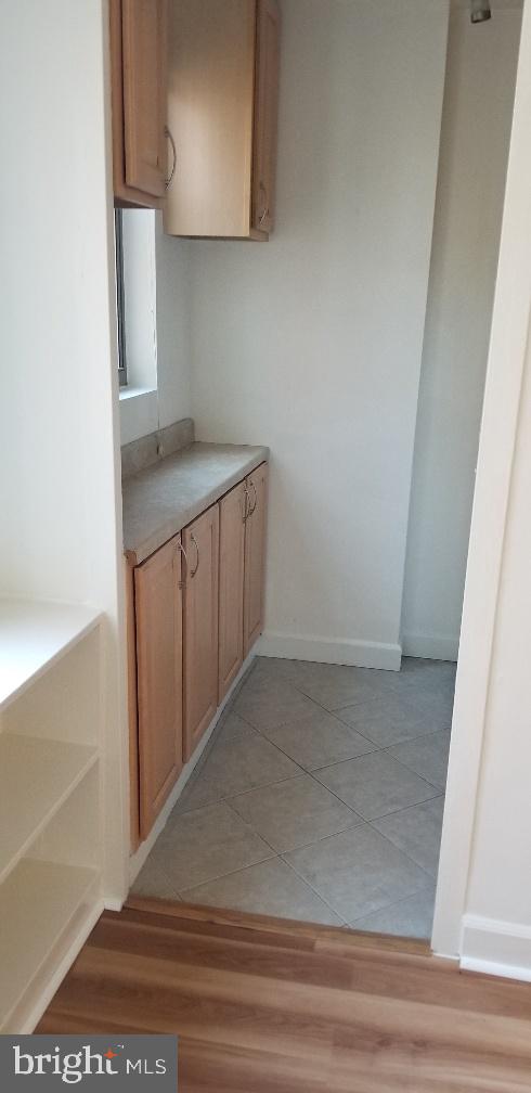 RIVER PLACE - Residential Lease