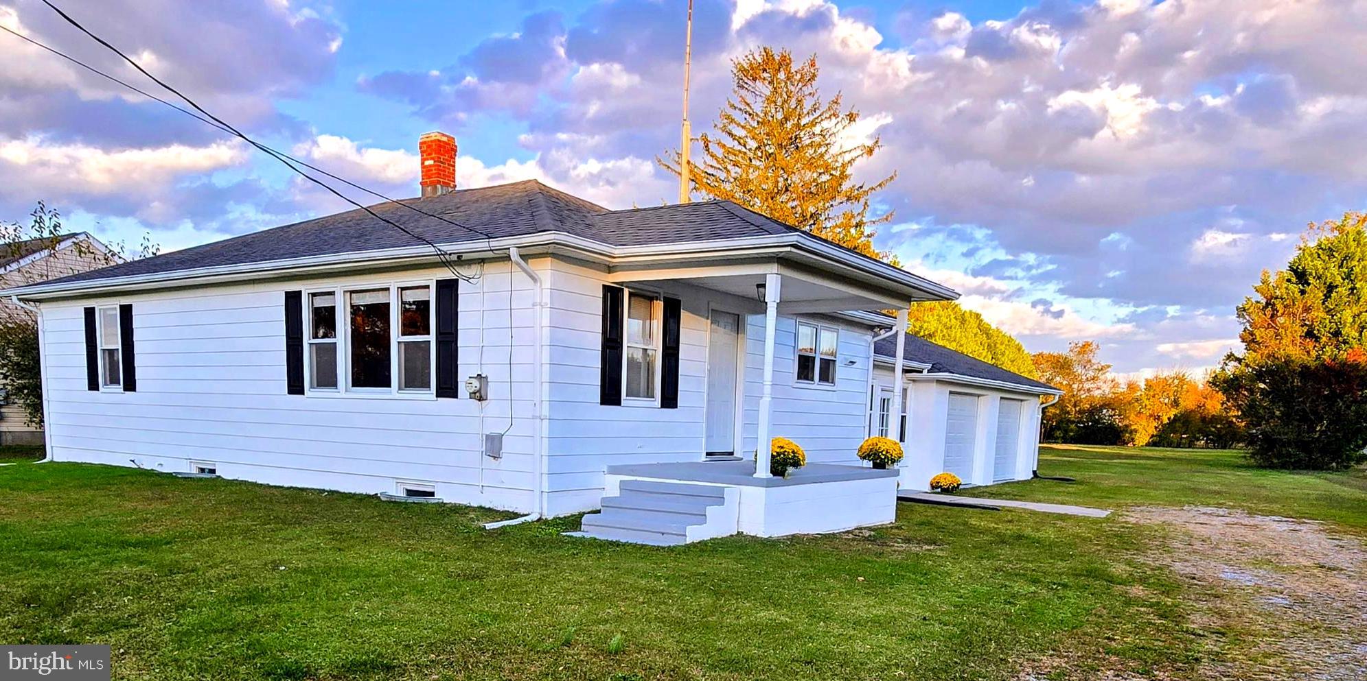 8445 N OLD STATE ROAD