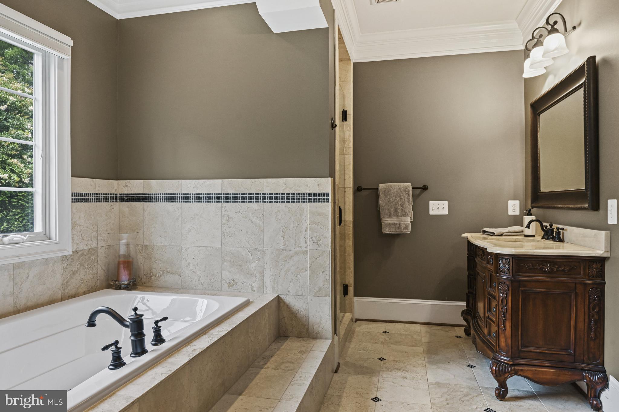 GREEN ACRES - Residential