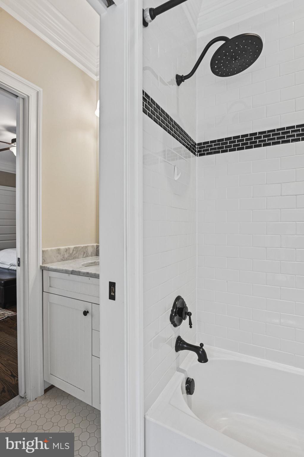 GREEN ACRES - Residential