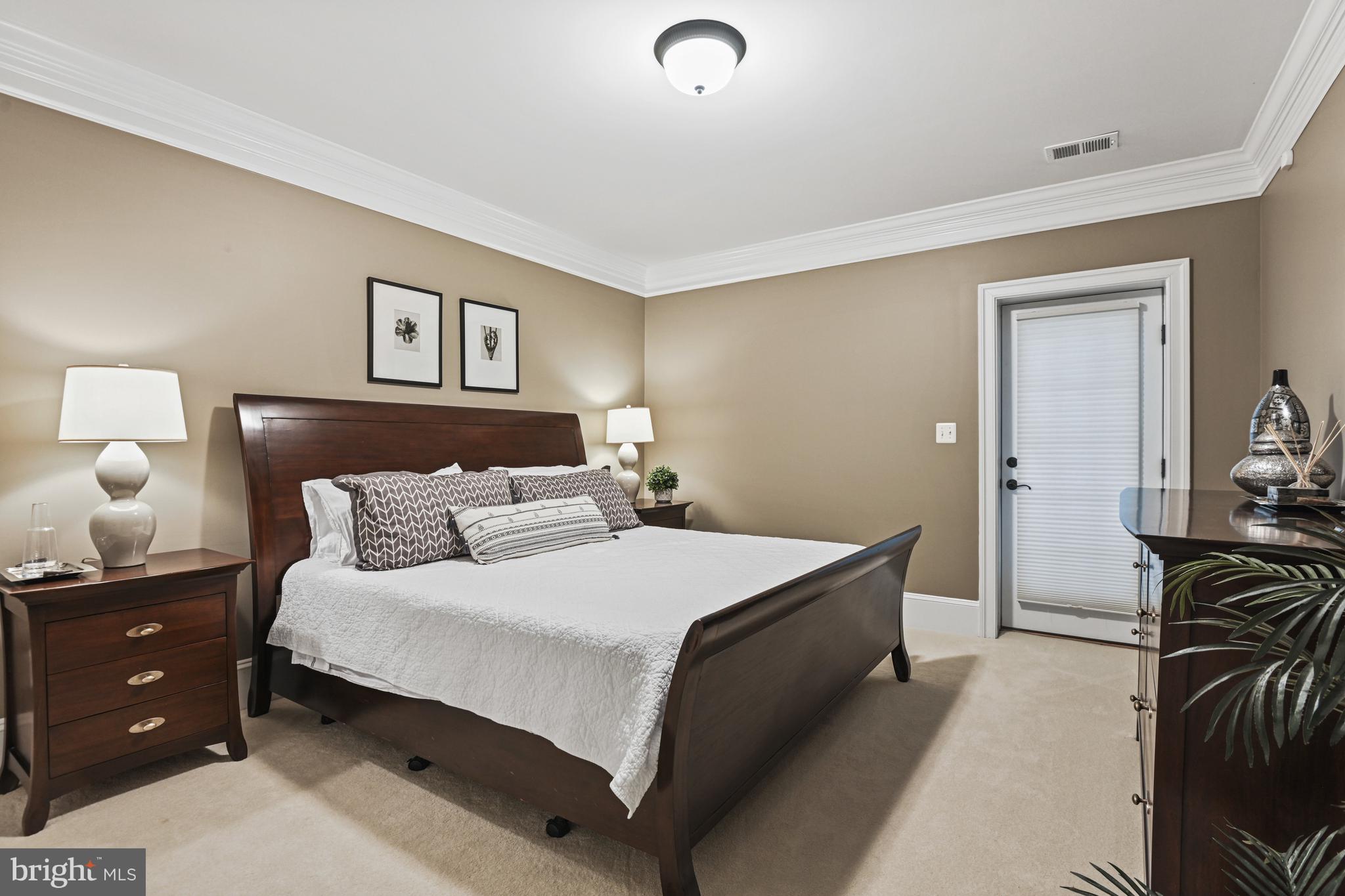 GREEN ACRES - Residential