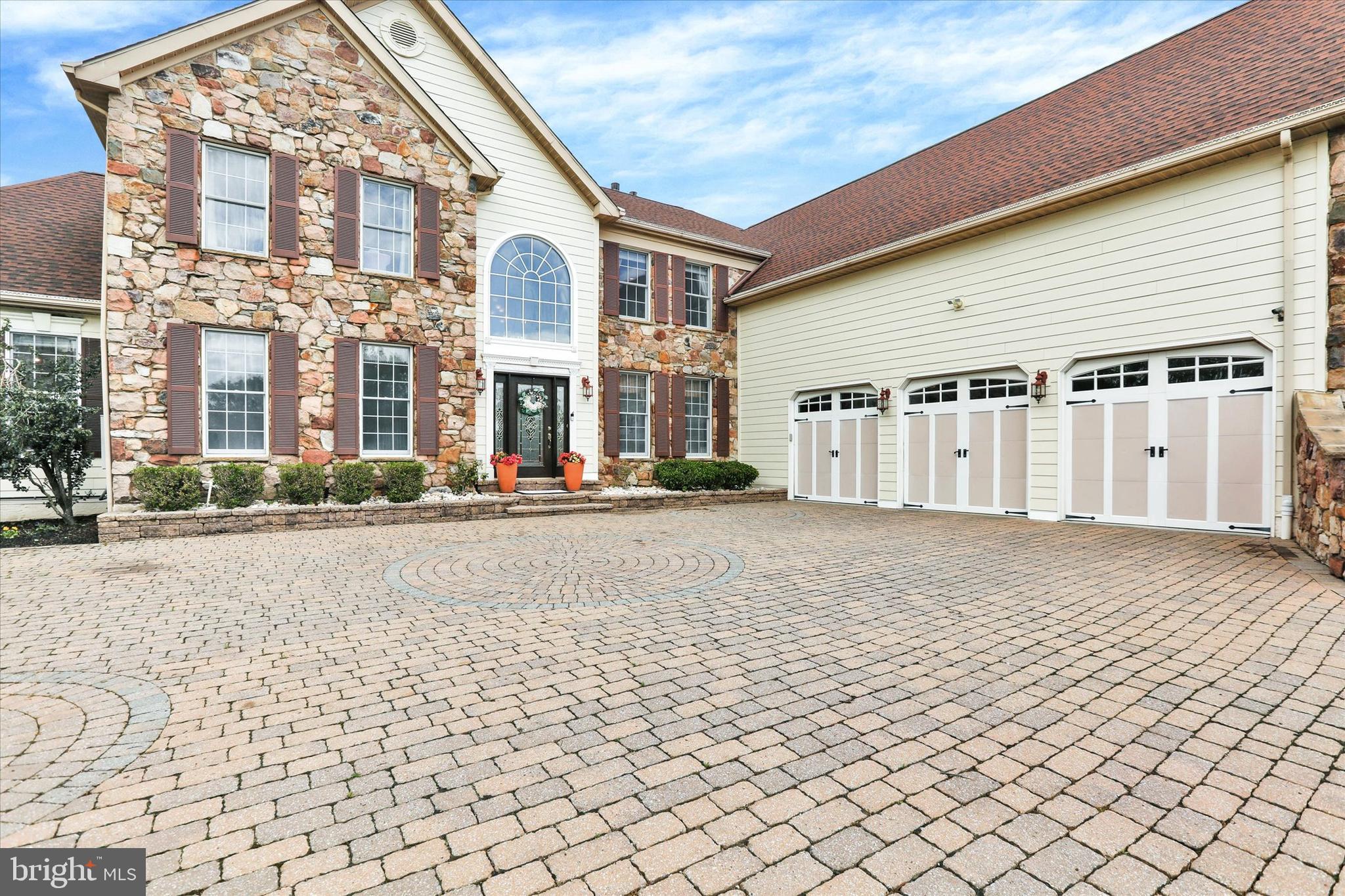 DOLINGTON ESTATES - Residential