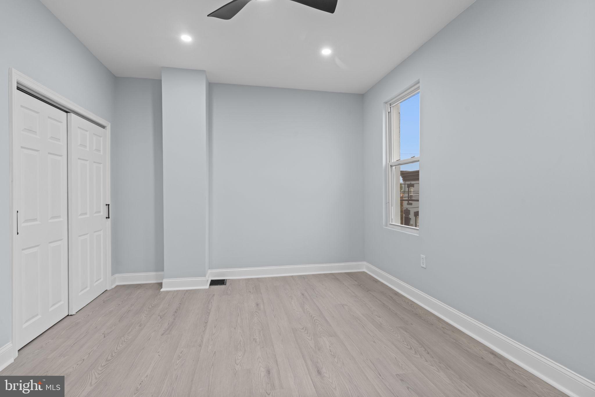 POINT BREEZE - Residential