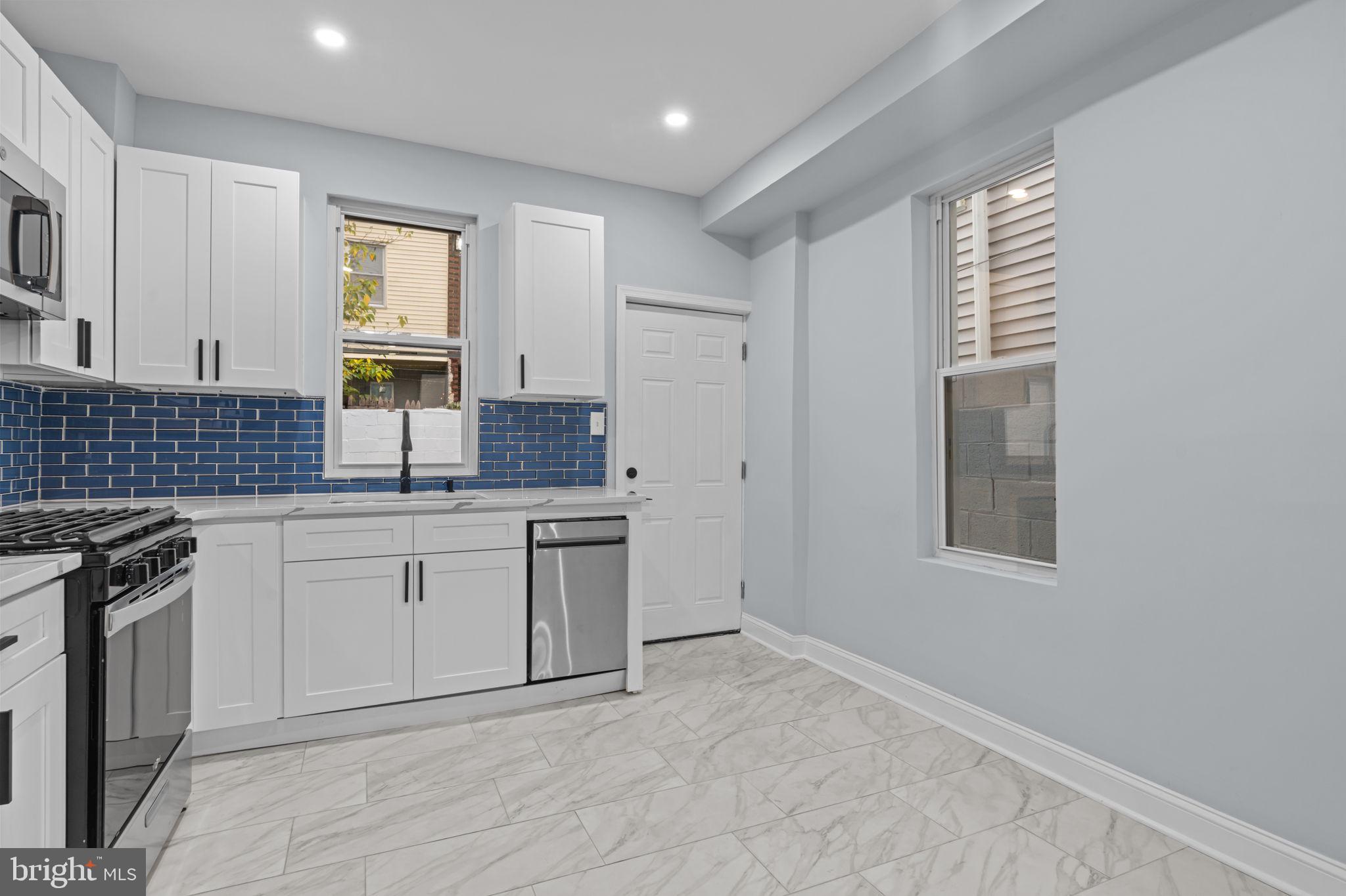 POINT BREEZE - Residential