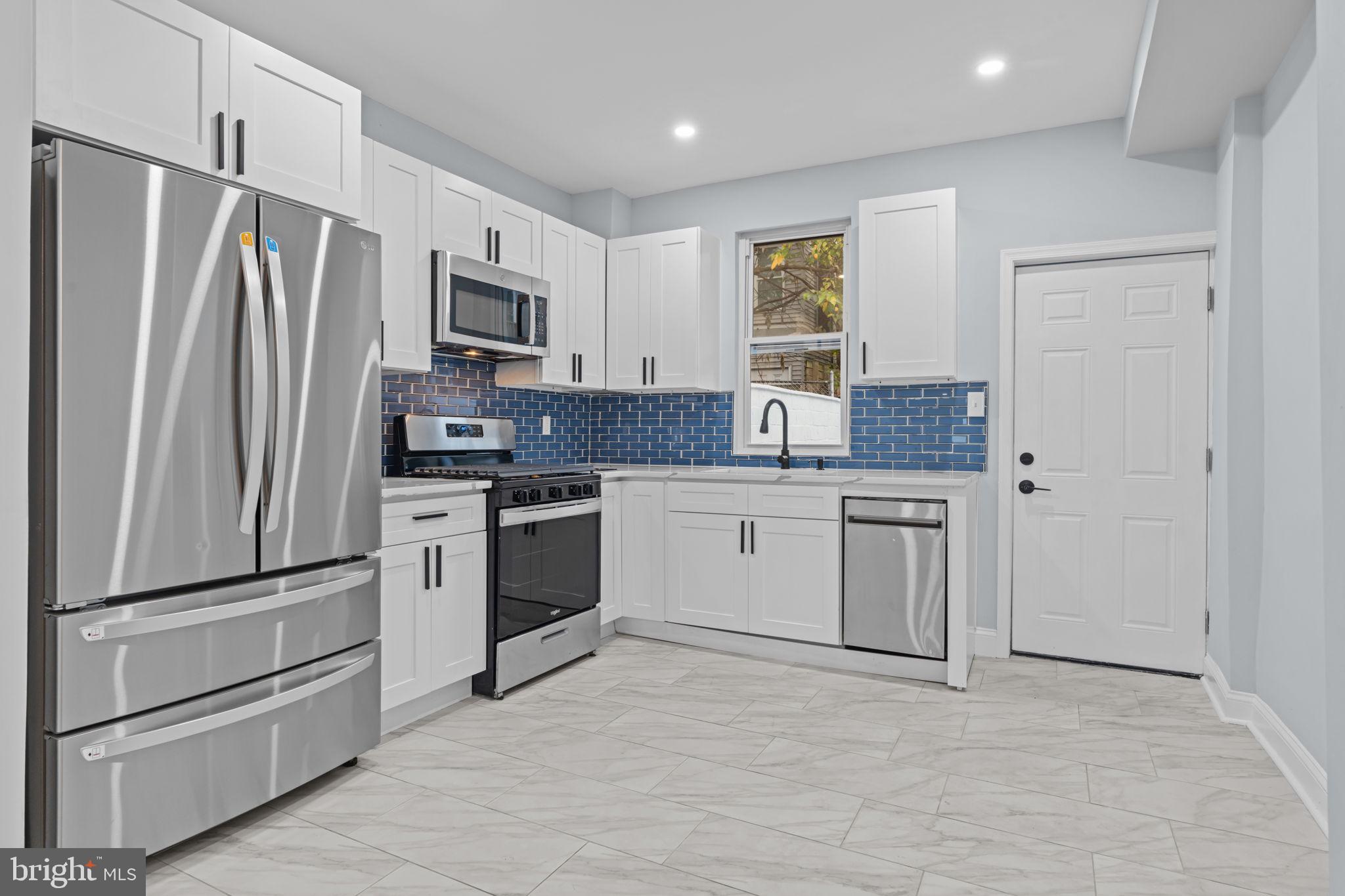 POINT BREEZE - Residential