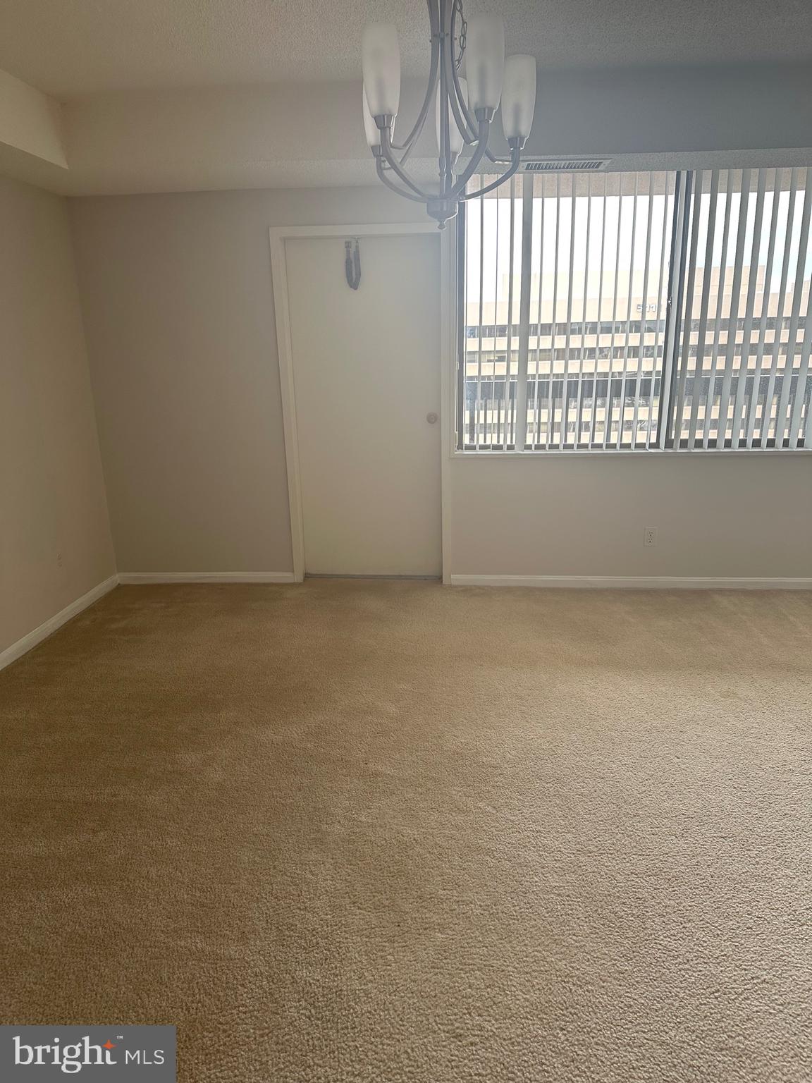 SKYLINE HOUSE - Residential