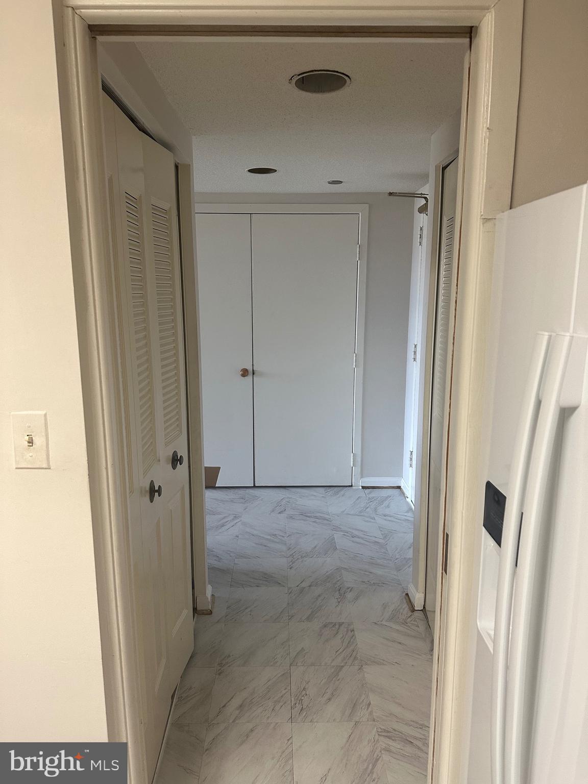 SKYLINE HOUSE - Residential