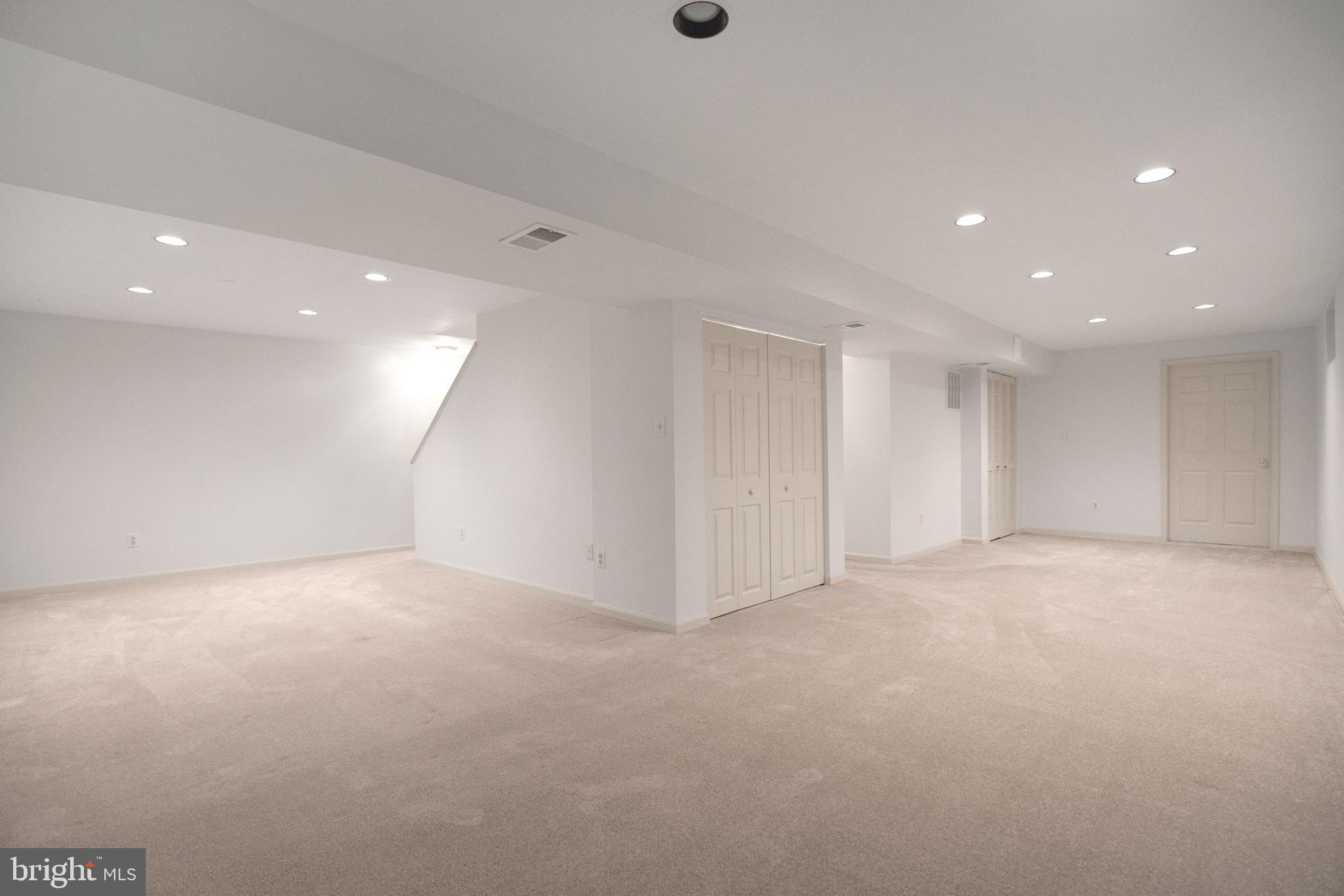 HASTINGS HUNT - Residential