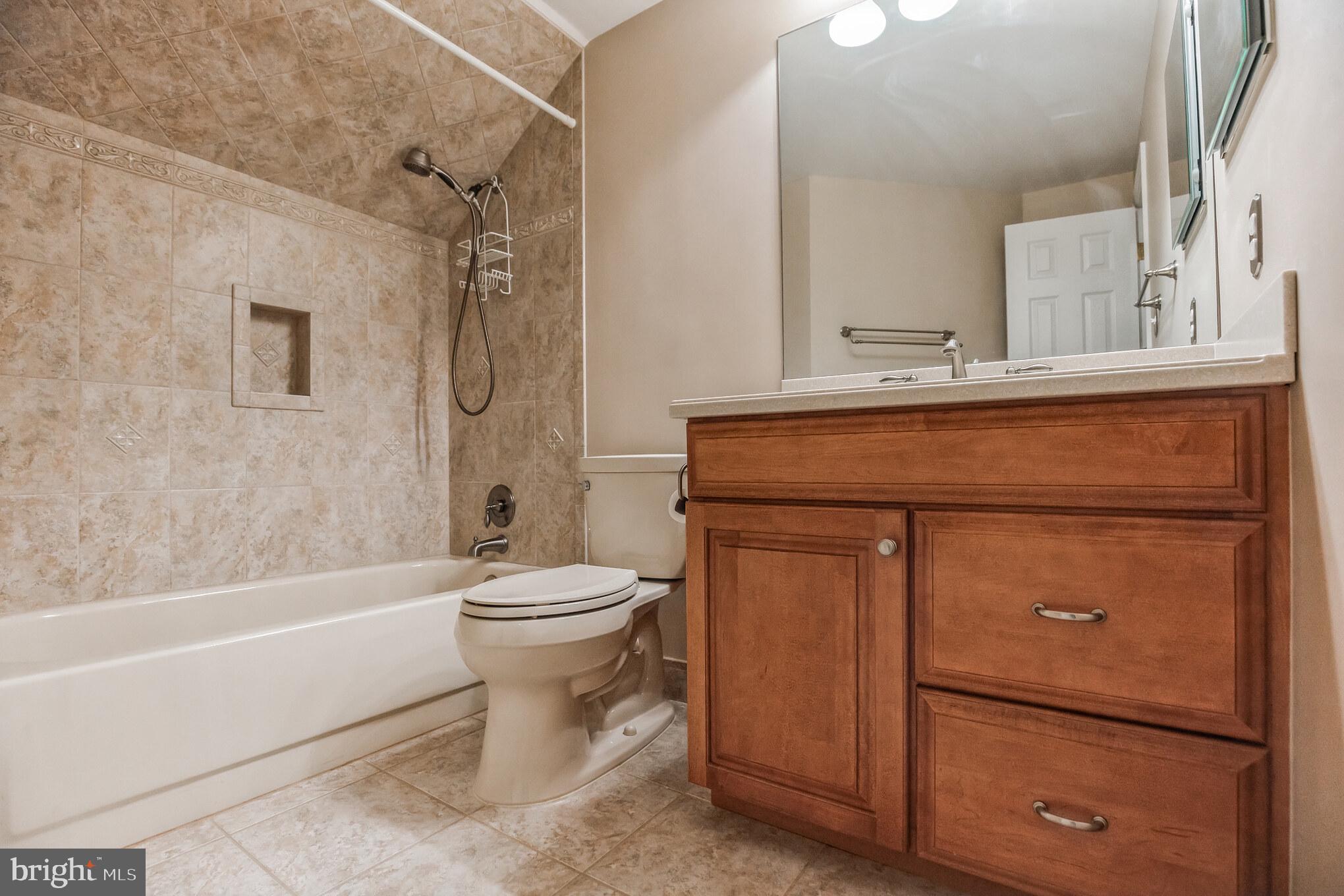 HASTINGS HUNT - Residential