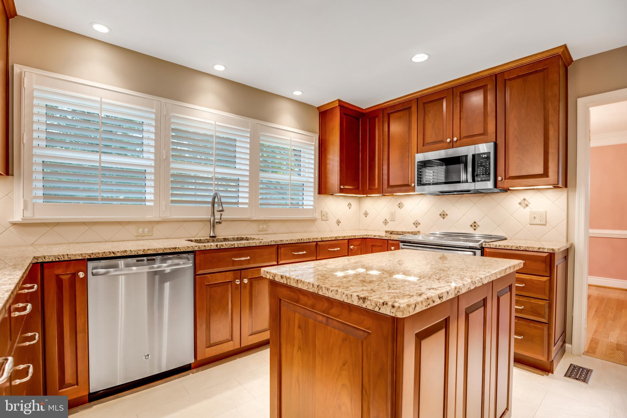 HASTINGS HUNT - Residential