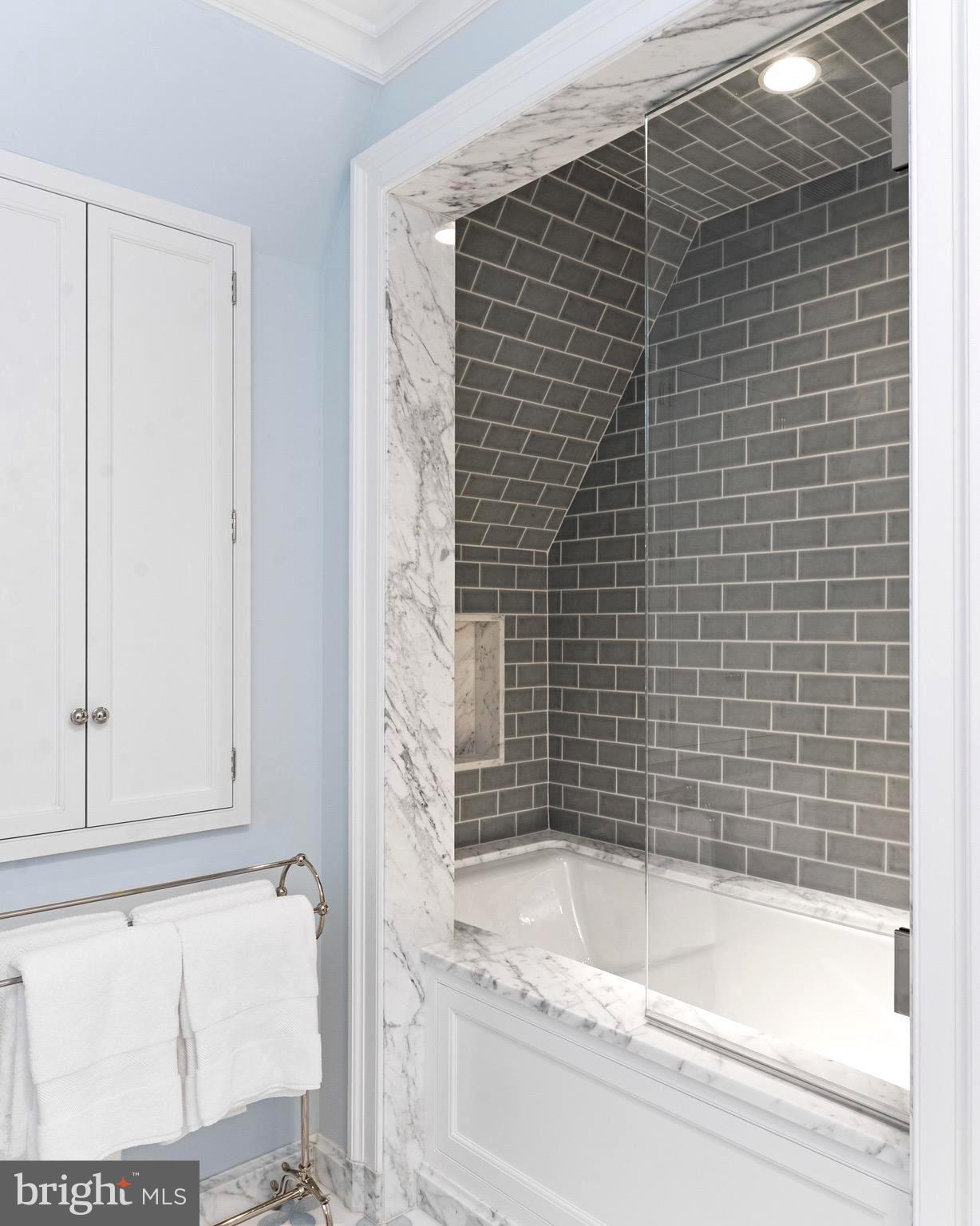 HISTORIC DISTRICT - Residential