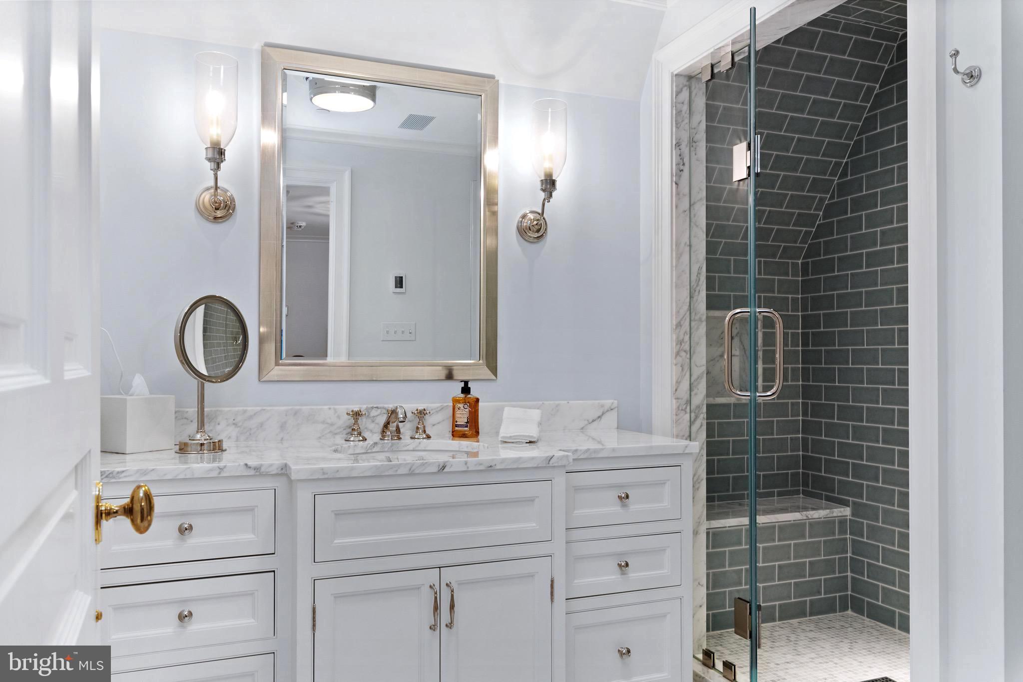 HISTORIC DISTRICT - Residential