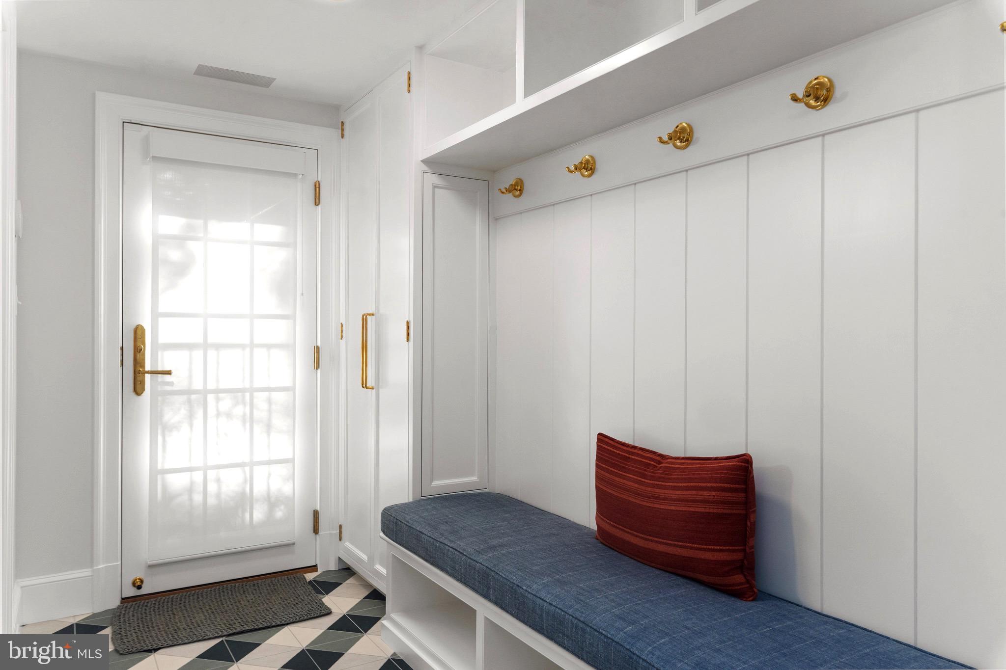 HISTORIC DISTRICT - Residential