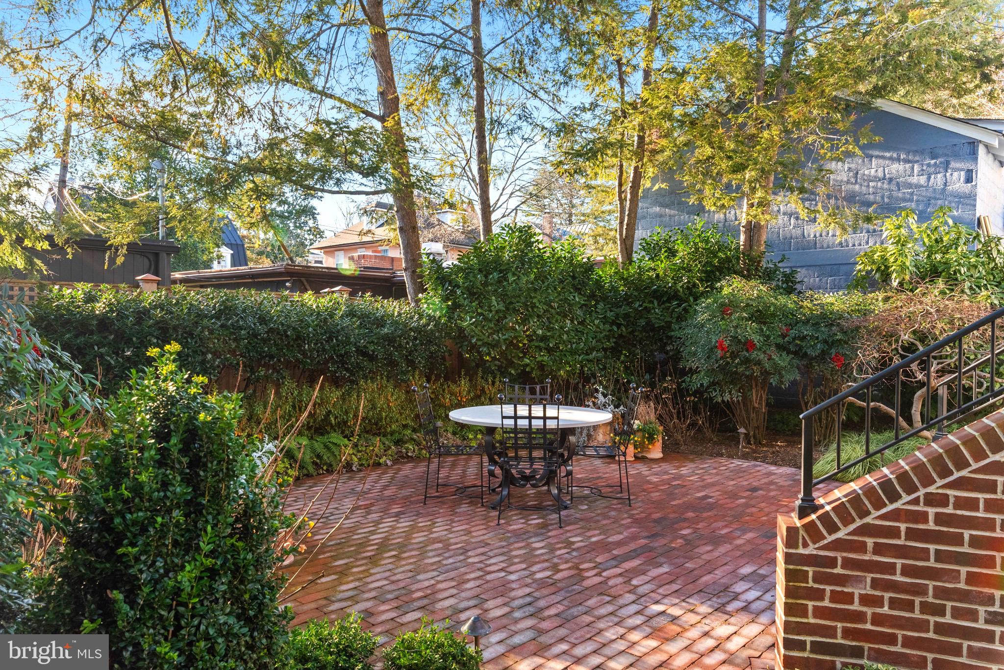 HISTORIC DISTRICT - Residential