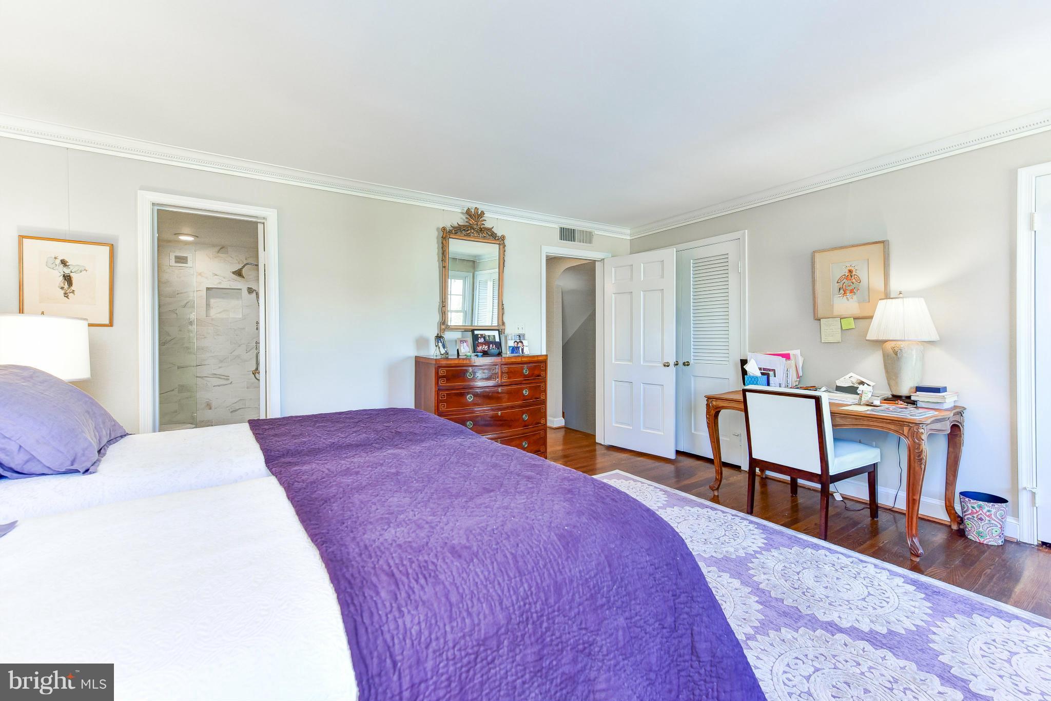 CAMERON MEWS - Residential Lease