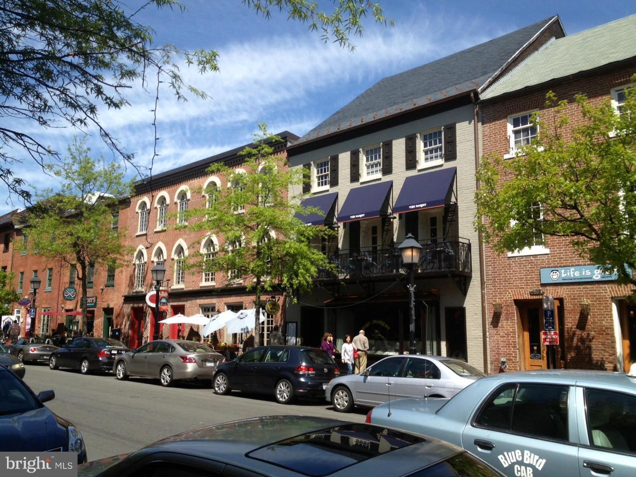 CAMERON MEWS - Residential Lease