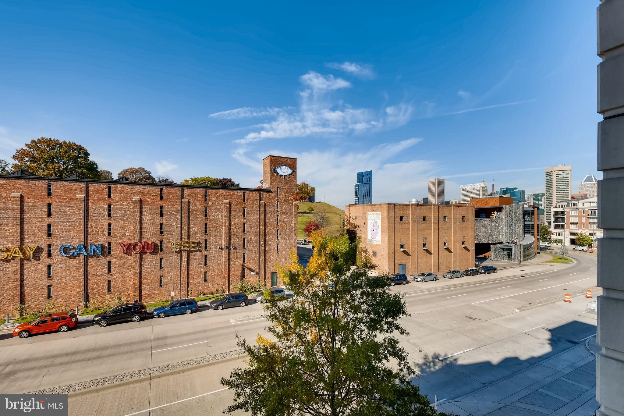 THE RITZ-CARLTON RESIDENCES - Residential