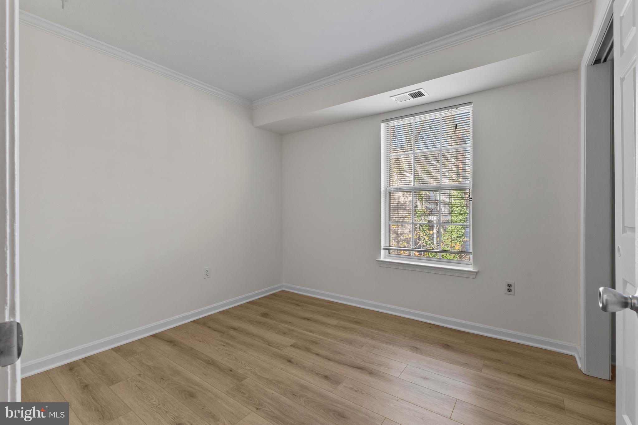 OLDE MILL - Residential Lease