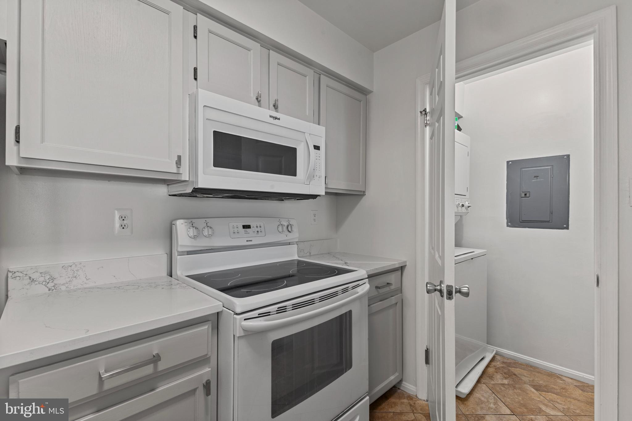 OLDE MILL - Residential Lease