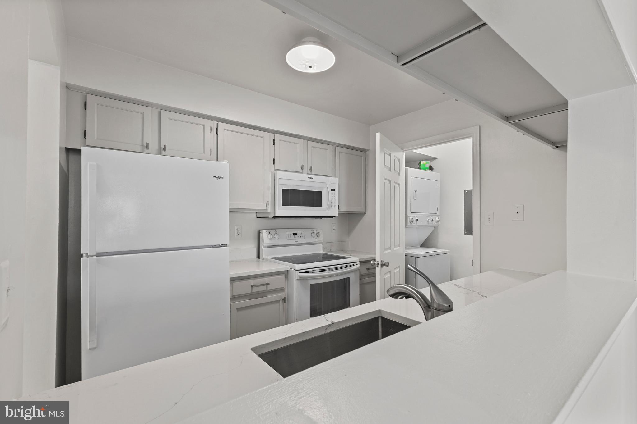 OLDE MILL - Residential Lease