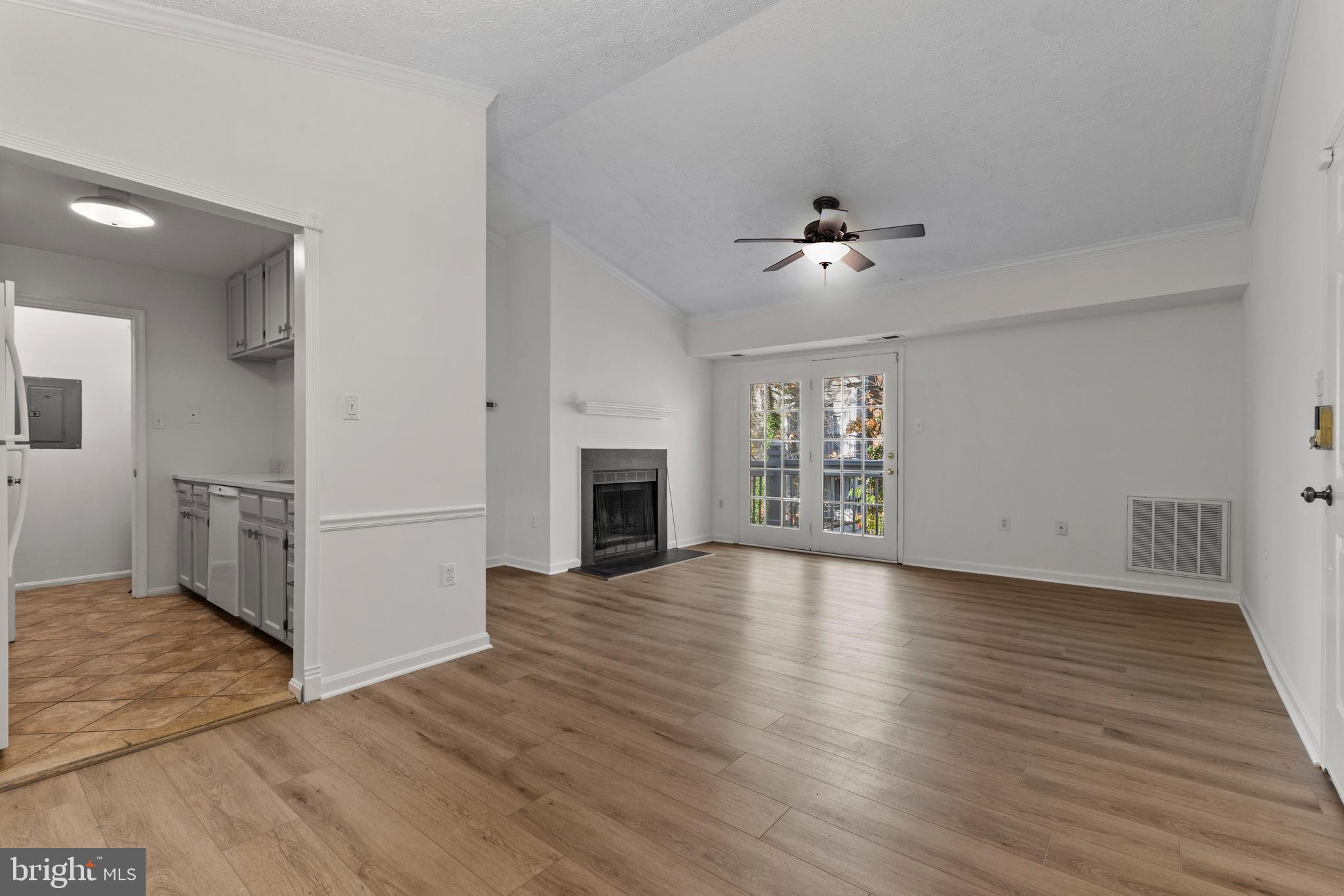 OLDE MILL - Residential Lease