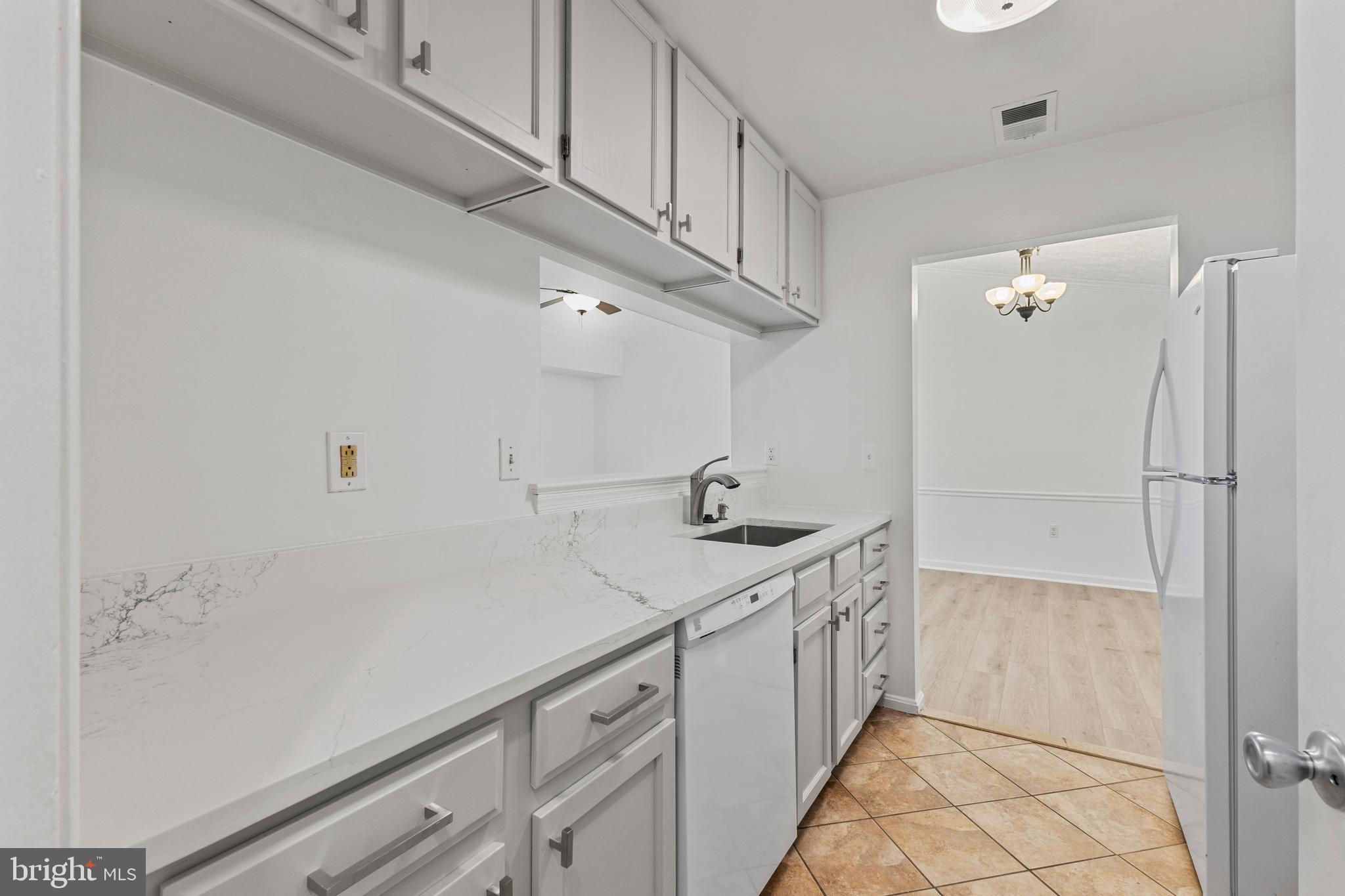 OLDE MILL - Residential Lease