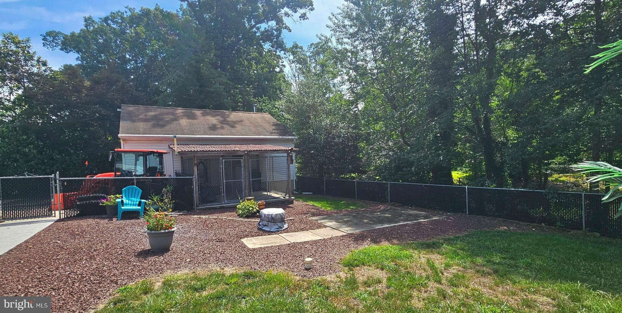 3 SEVILLE DRIVE
