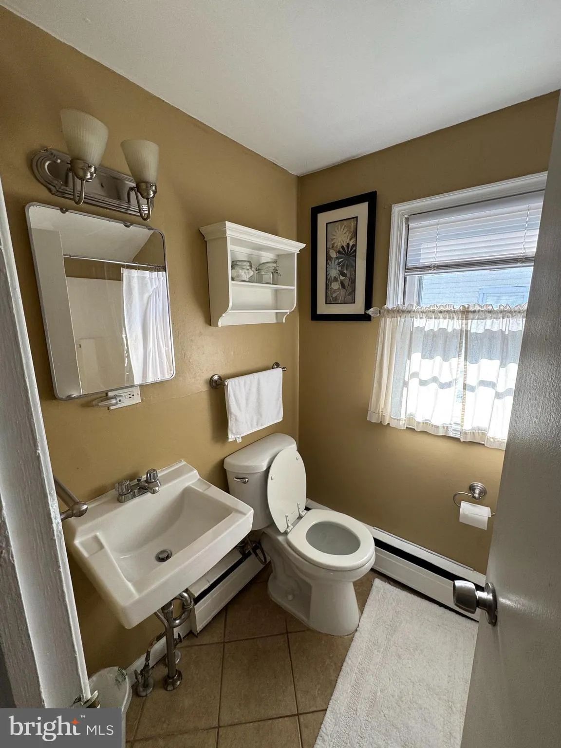 Pennsauken, New Jersey 08109, United States, 3 Bedrooms Bedrooms, ,3 BathroomsBathrooms,Residential,Active,89238