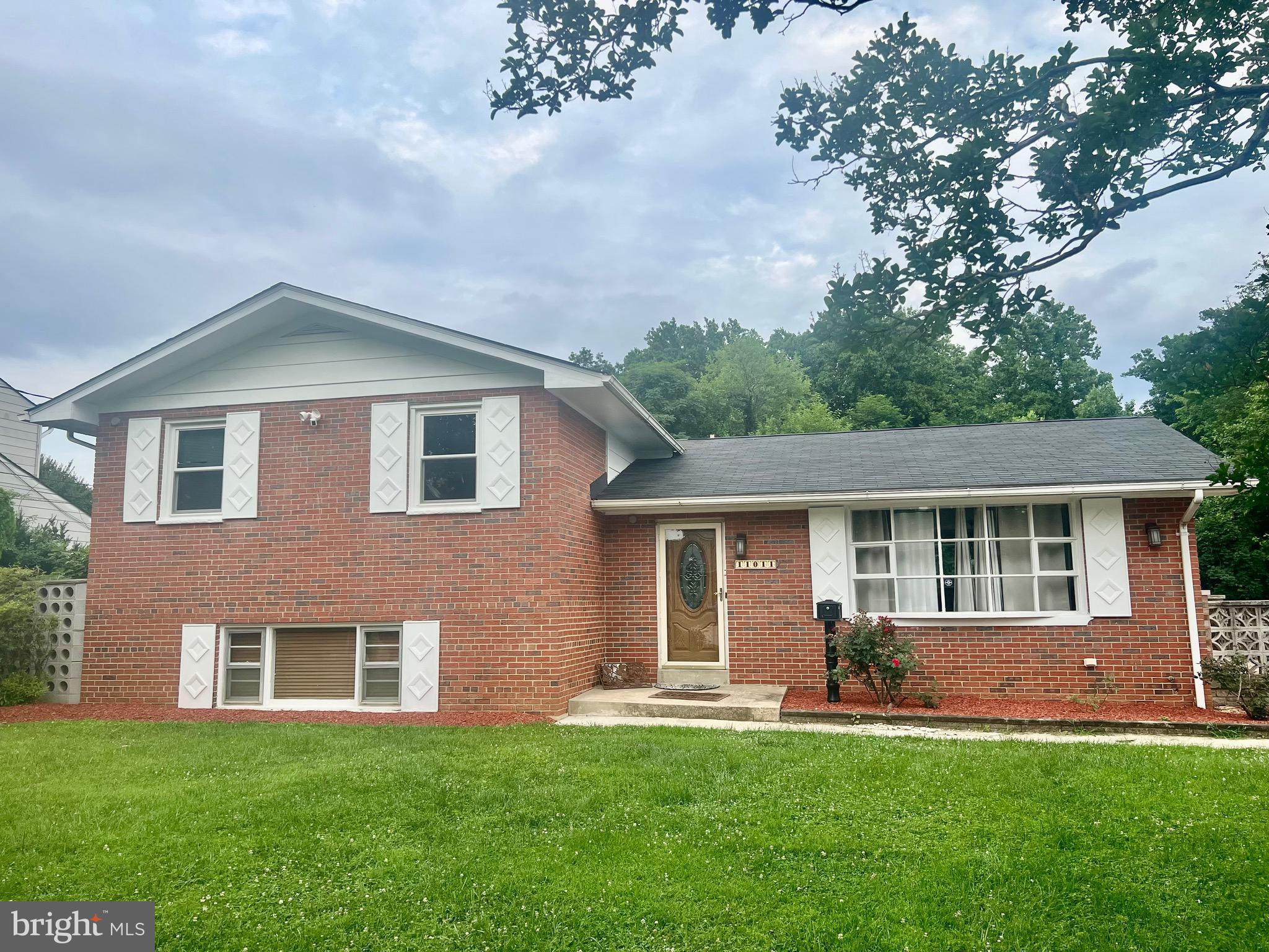 BURNT MILLS MANOR - Residential Lease