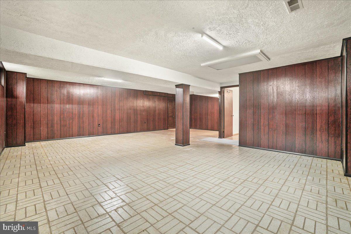 CARROLL WOOD ESTATES - Residential