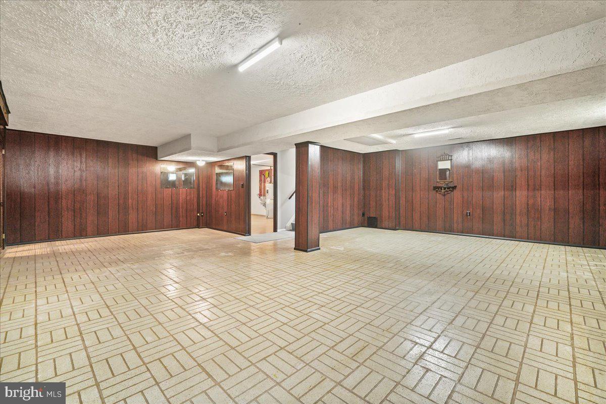 CARROLL WOOD ESTATES - Residential