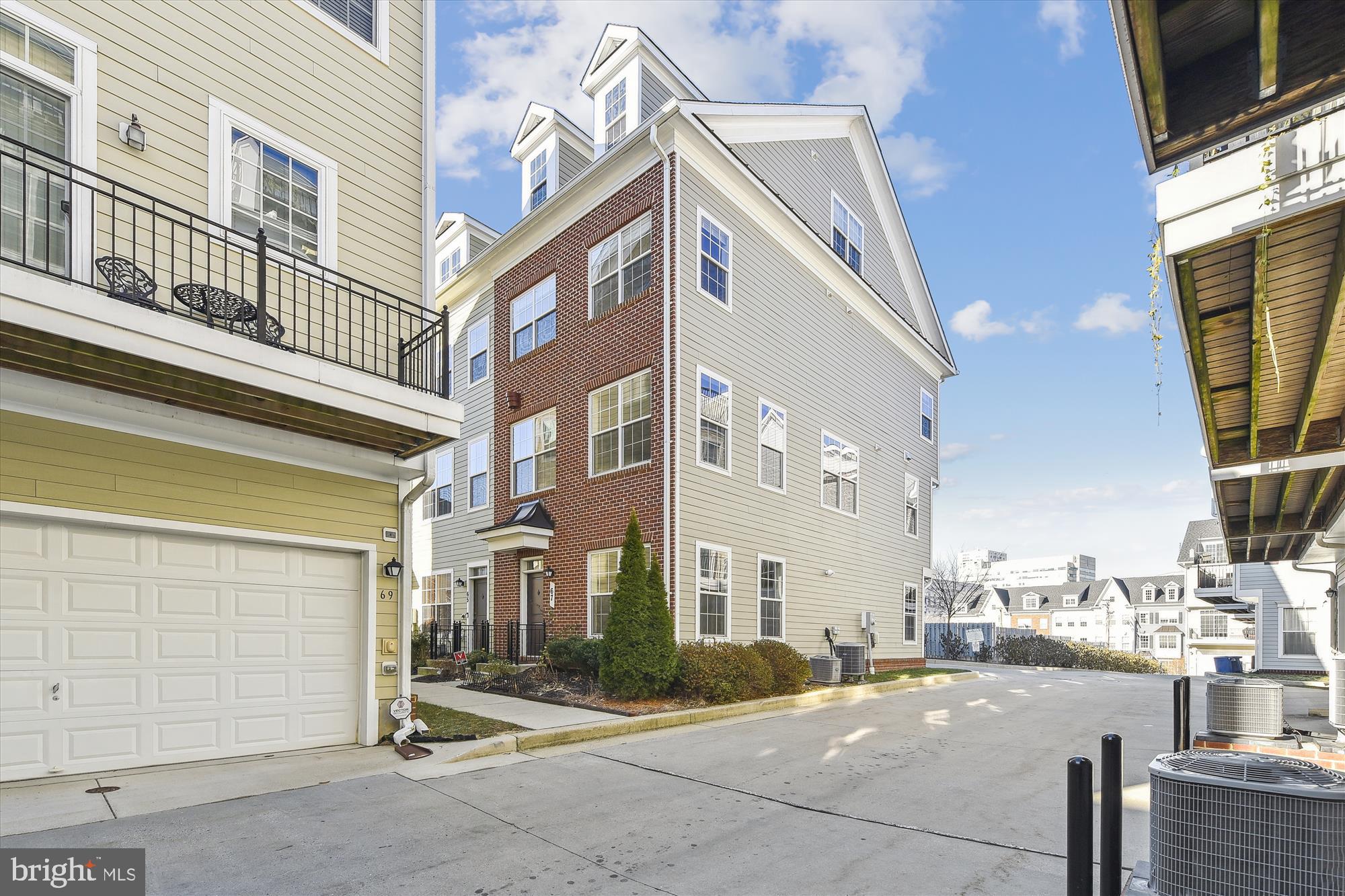 67 LINDEN PLACE