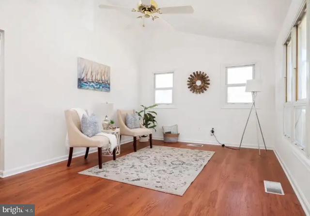 SHADY SIDE - Residential Lease