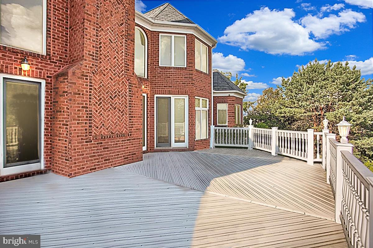 MACGREGOR DOWNS - Residential