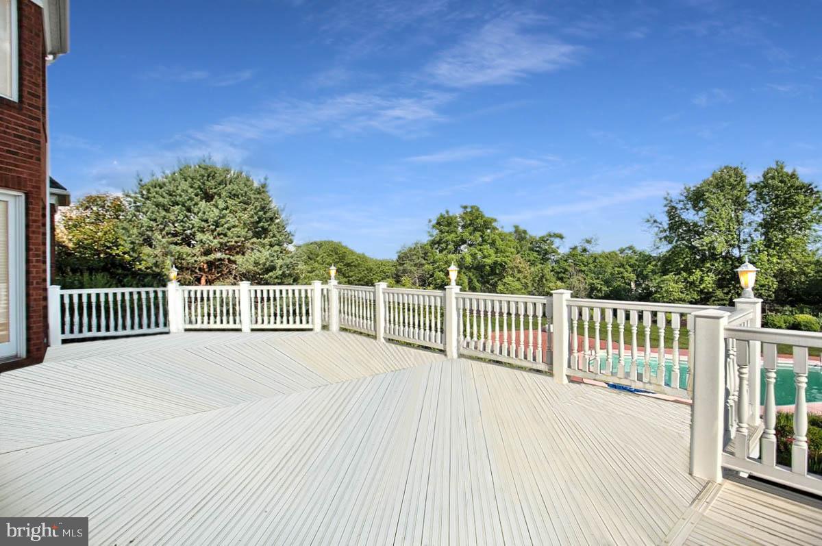 MACGREGOR DOWNS - Residential