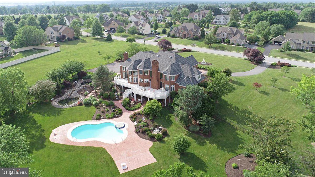 MACGREGOR DOWNS - Residential