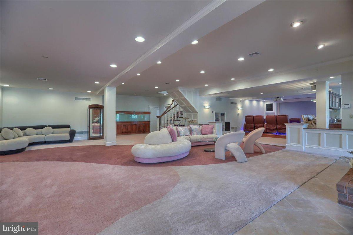 MACGREGOR DOWNS - Residential