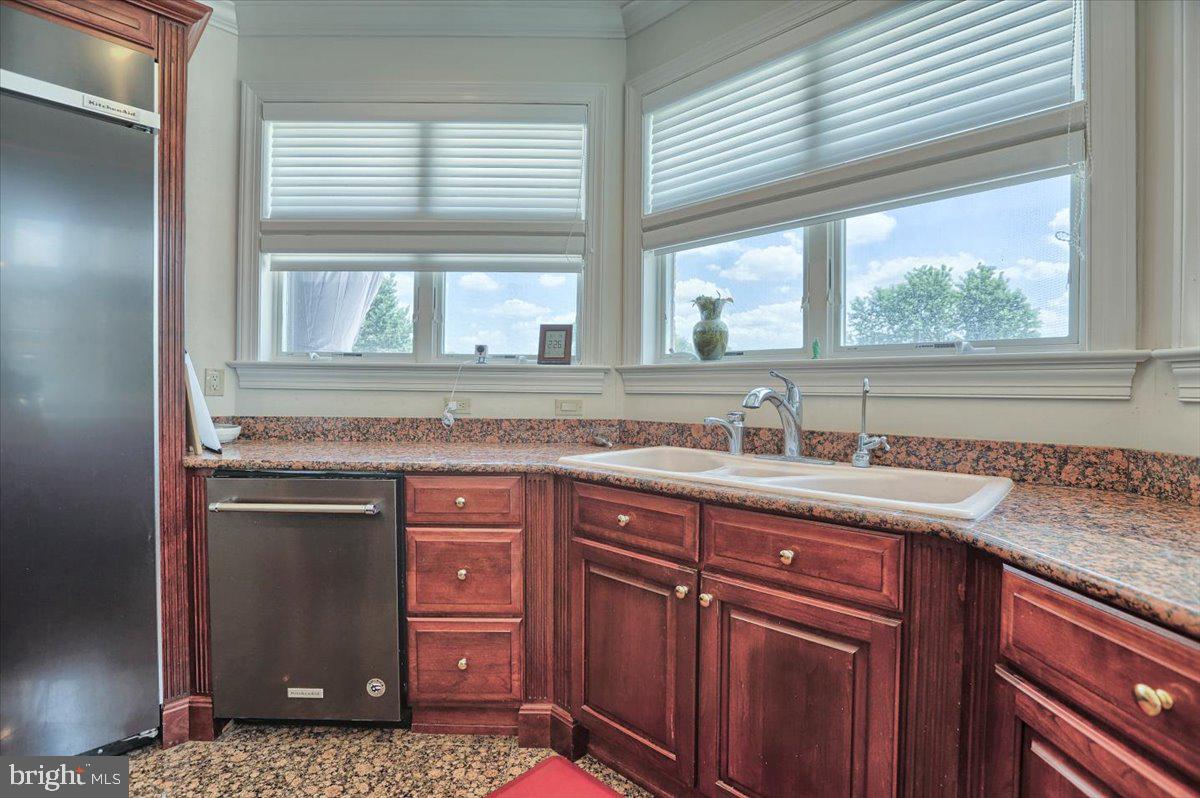 MACGREGOR DOWNS - Residential