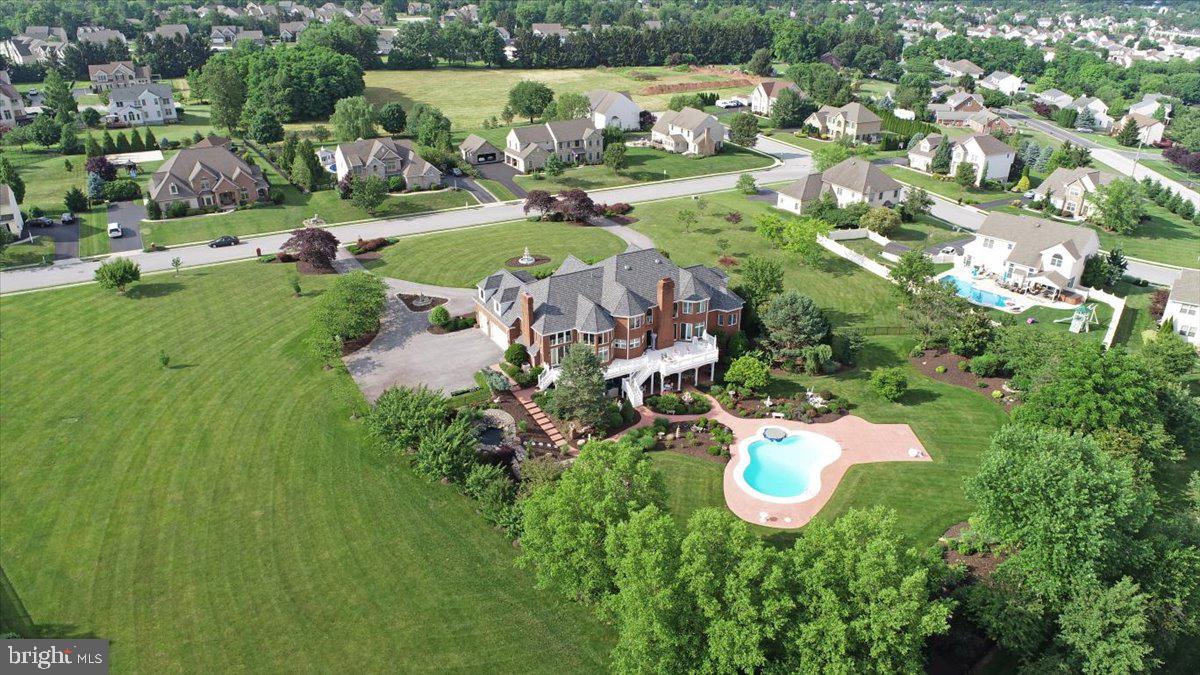 MACGREGOR DOWNS - Residential