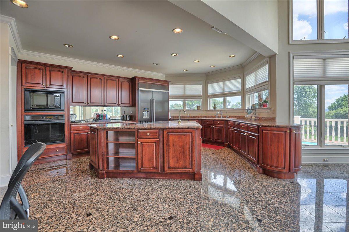 MACGREGOR DOWNS - Residential