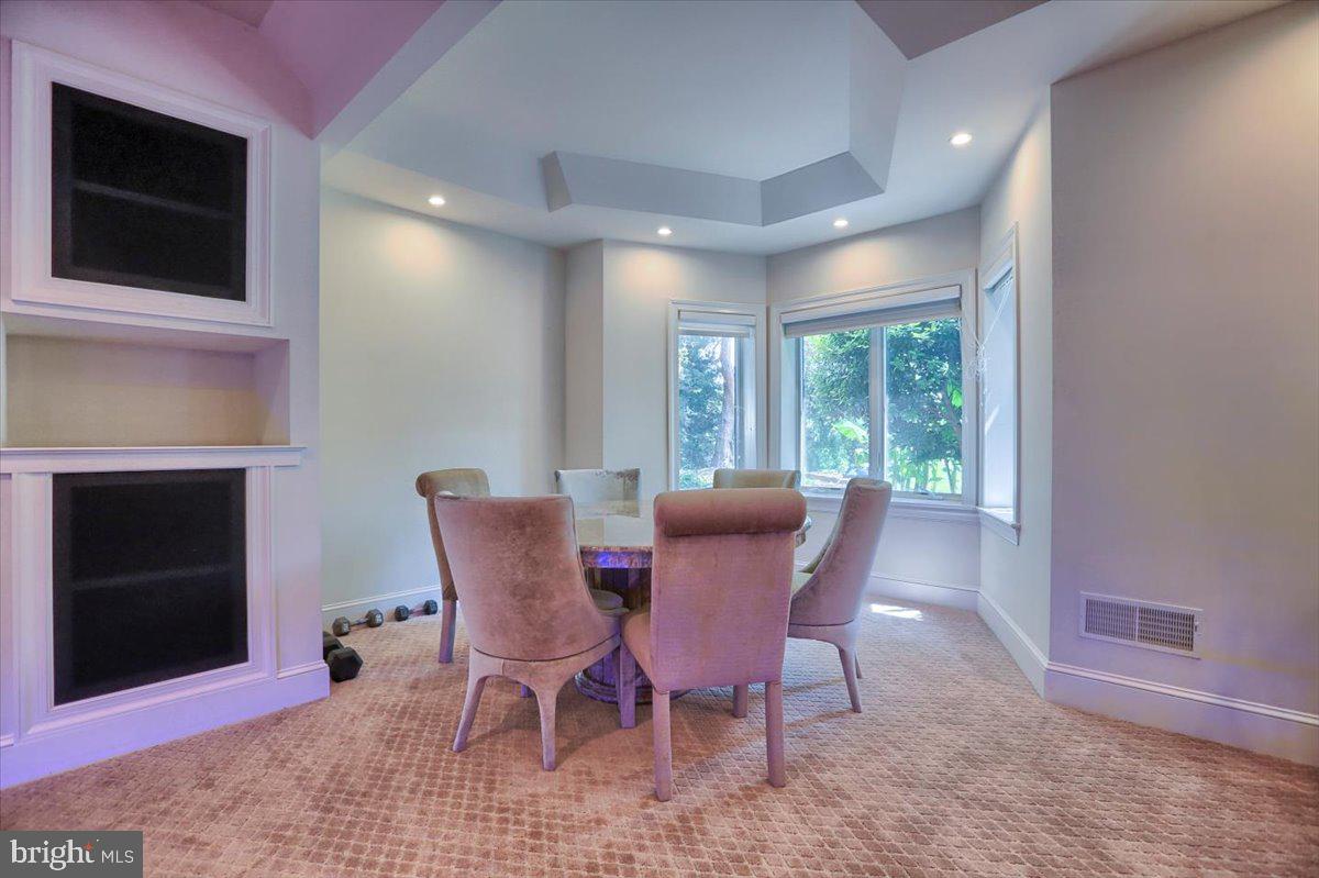 MACGREGOR DOWNS - Residential