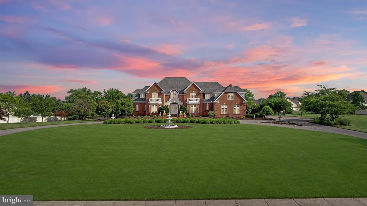 MACGREGOR DOWNS - Residential